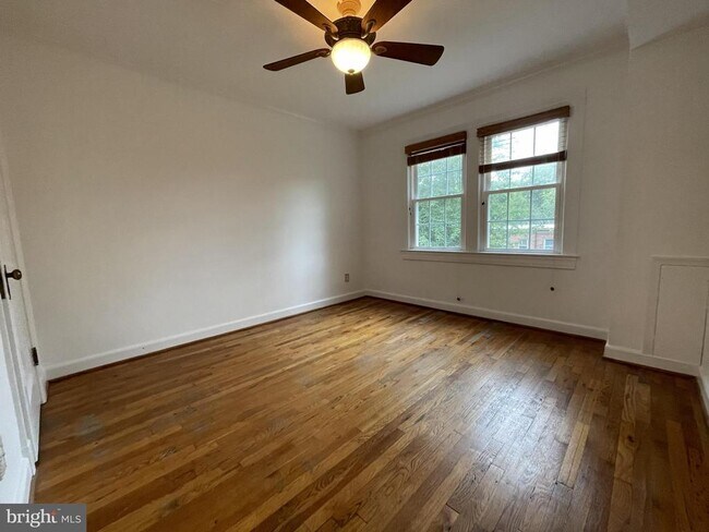 Building Photo - 2700 13th Rd S