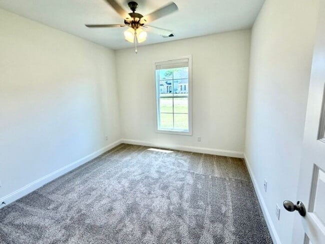 Building Photo - Now Leasing a Brand New 5-Bedroom 3 Bath home in Olive Branch