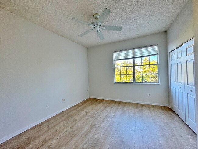 Building Photo - The Largest 3BR/2BA Las Palmas Condo