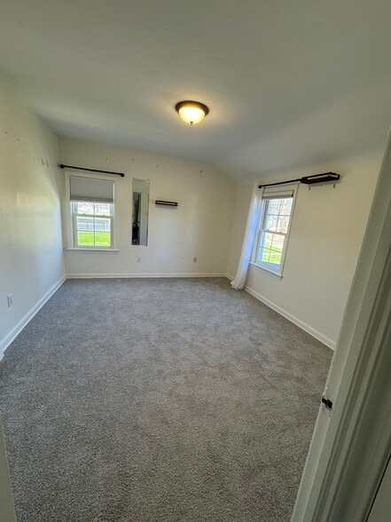 Building Photo - 1435 Grenleigh Rd