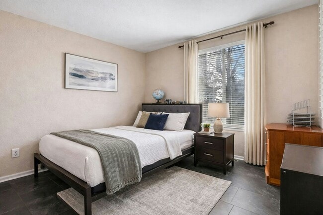 Building Photo - 5347 Applebrook Ln