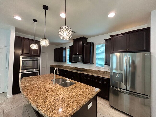 Building Photo - Gorgeous 3br/2.5 Winter Garden Home in Orc...