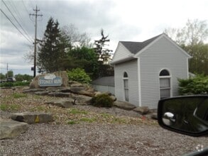 Building Photo - 1304 Stoney Run Trail