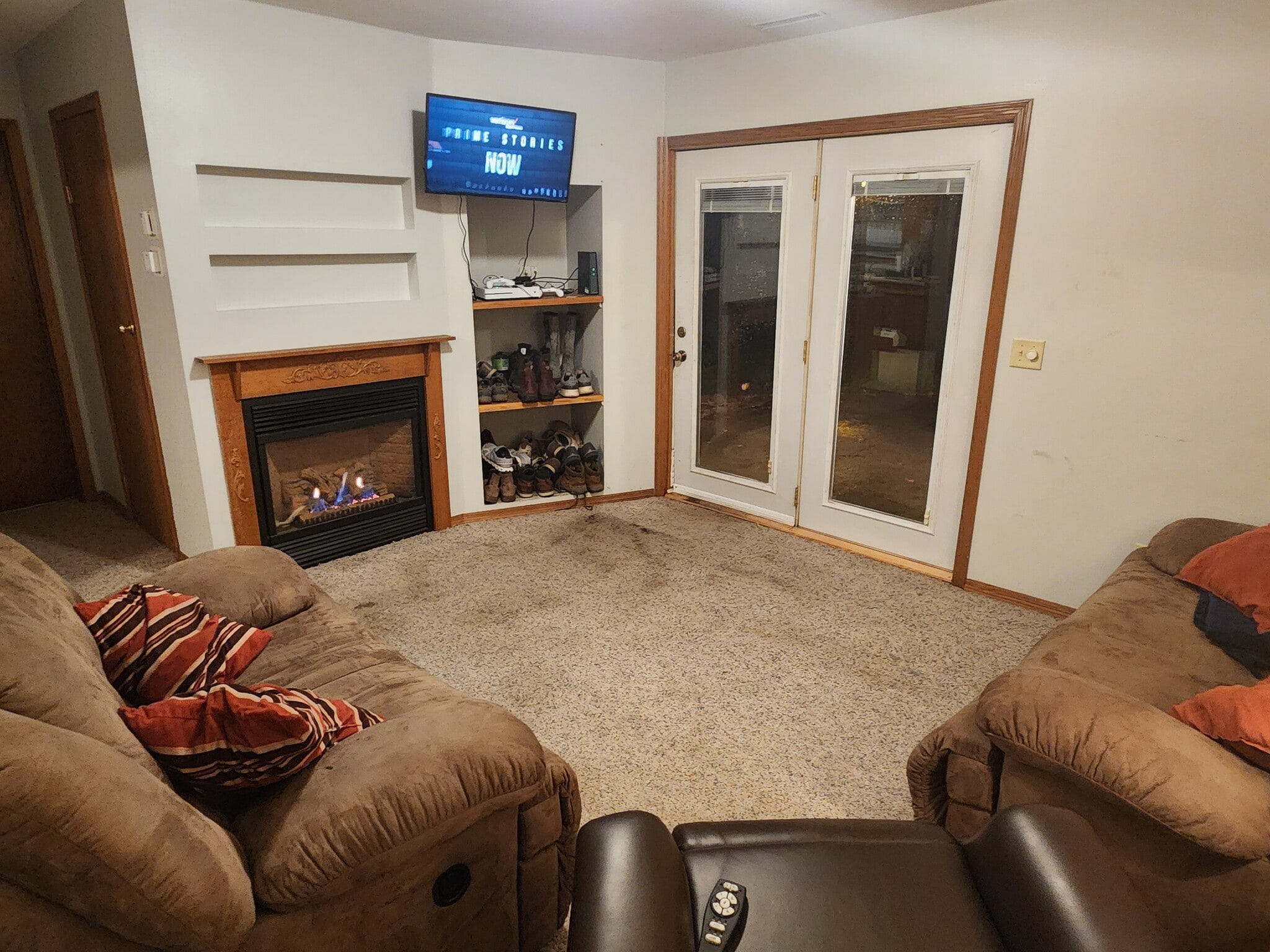 Living Area - 511 10th St SE
