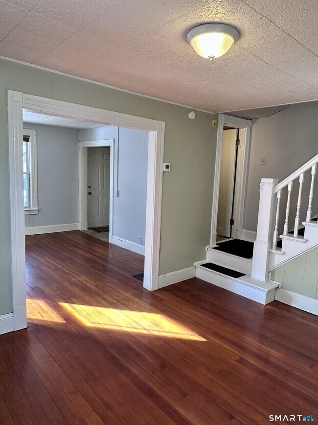 Building Photo - 24-26 Dean Ave