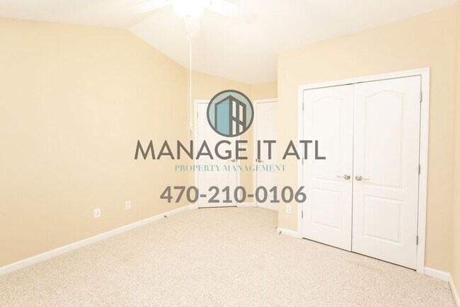 Building Photo - 3 Bedroom Townhome for Rent- Peachtree Rid...