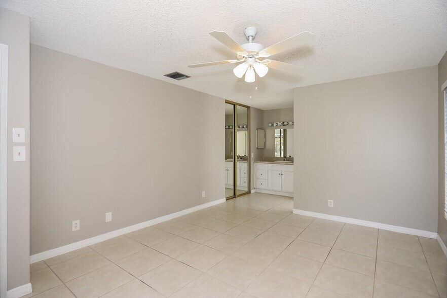Building Photo - 11710 Countryview Ln