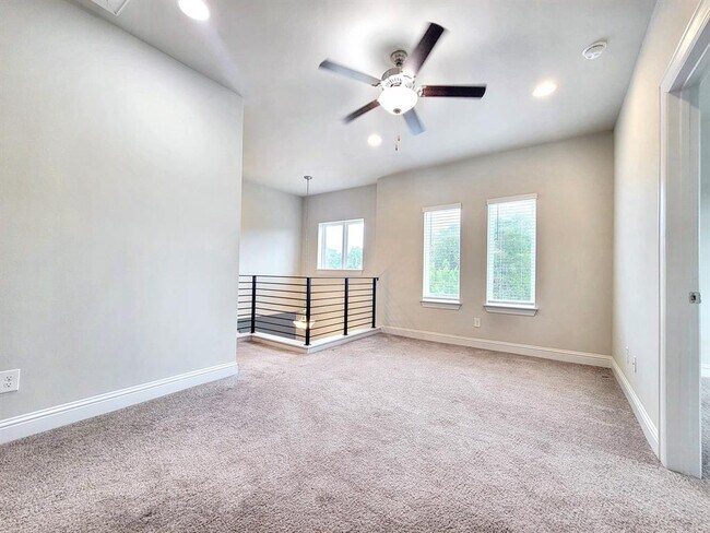 Building Photo - 601 C-Bar Ranch Trl