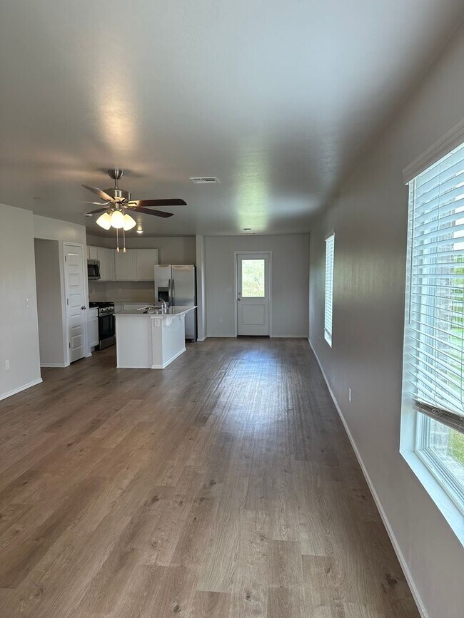 Building Photo - 9705 Gray Wolf Ln
