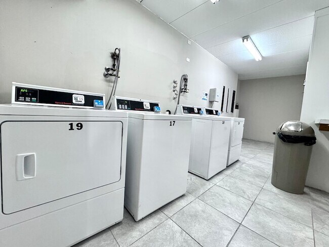 Building Photo - 60 Pleasant St