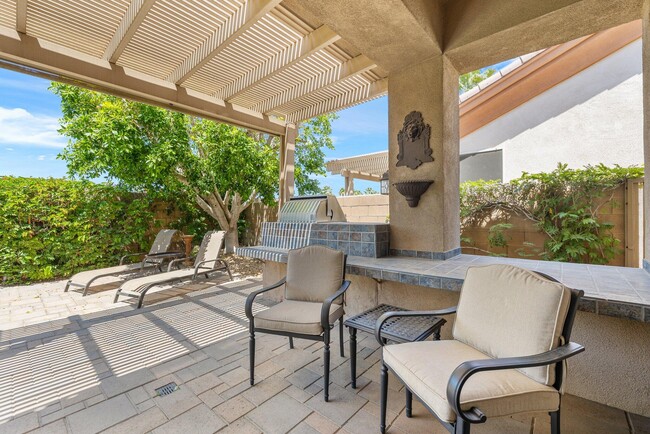 Building Photo - 44085 Royal Troon Dr