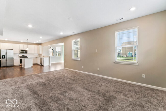 Building Photo - 6874 Nottingham Ln