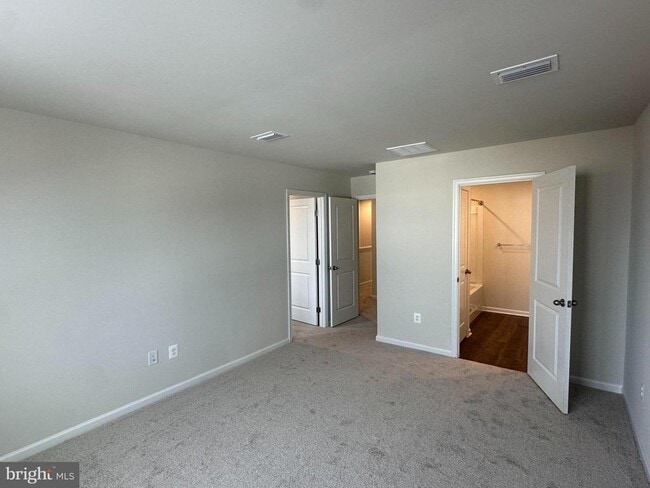 Building Photo - 2709 Apricot Dr