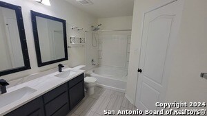 Building Photo - 9622 Pleasanton Cove