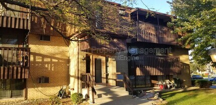 Building Photo - 2224 Oneida St