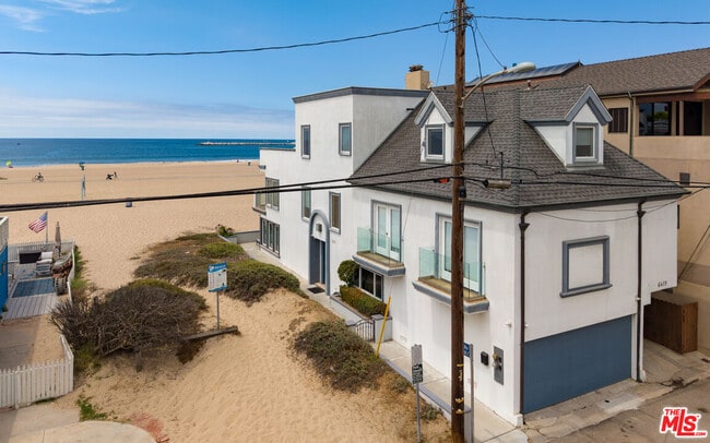 Building Photo - 6419 Ocean Front Walk