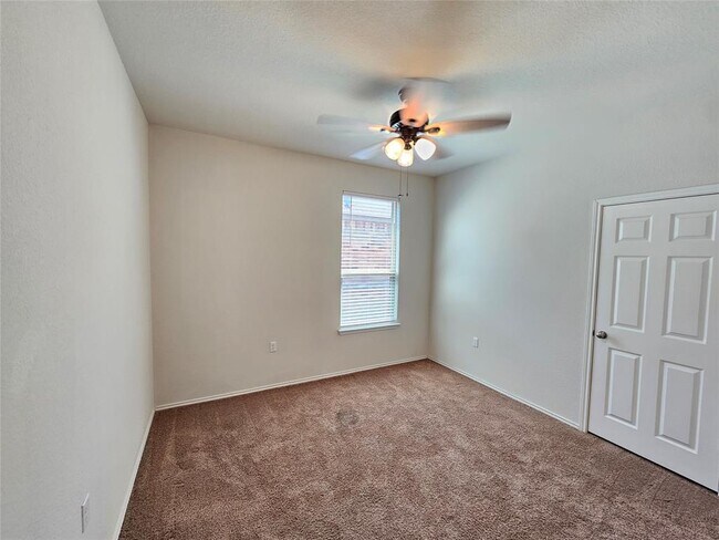 Building Photo - 6912 Longford Trail
