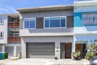 Building Photo - Charming 3 Bedroom and 2 Bath Home in Glen...