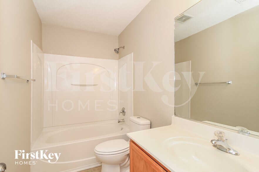 Building Photo - 2645 Ninfield Dr