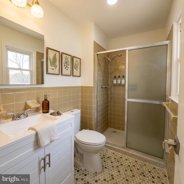 Building Photo - 53 N Post Rd