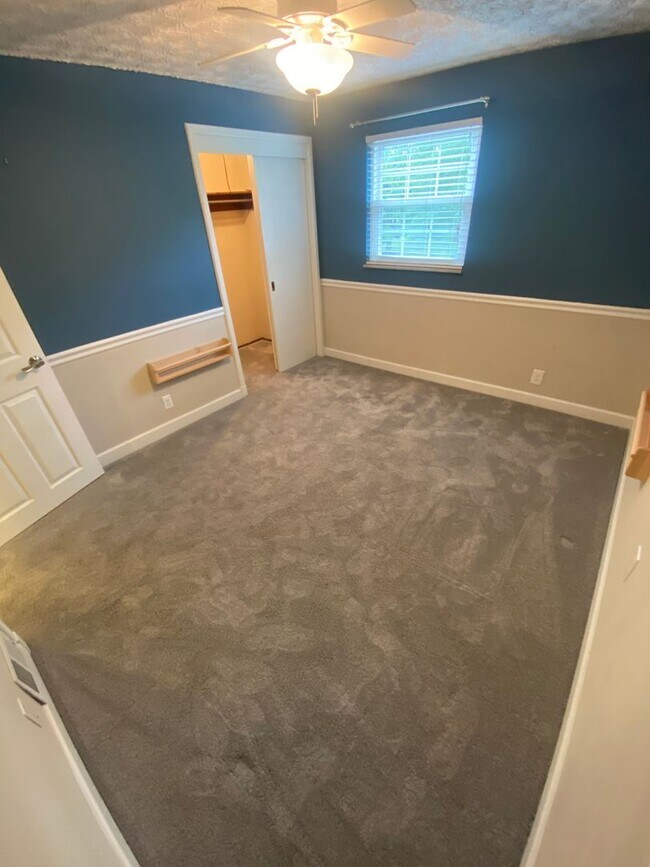 Building Photo - 4 Bedroom - Upper Arlington