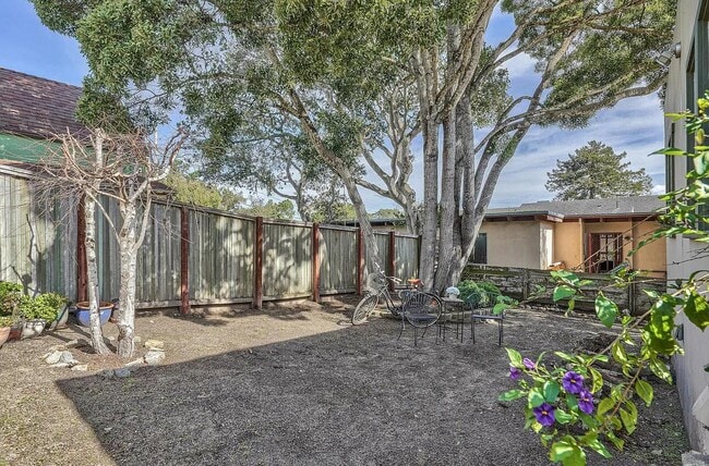 Building Photo - 1064 Harrison St