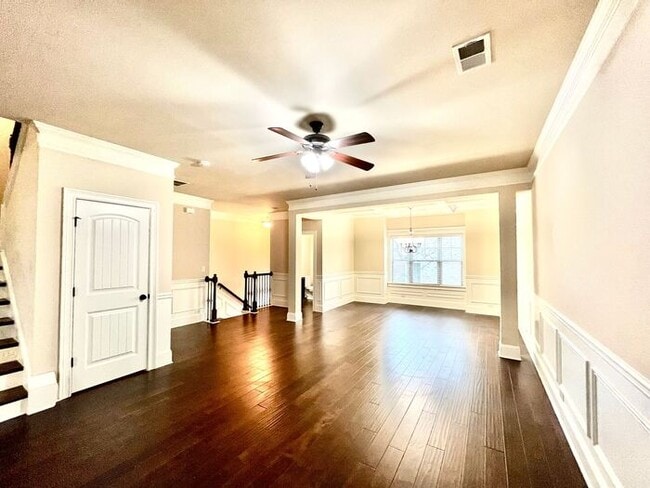 Building Photo - 1040 Jardin Ct