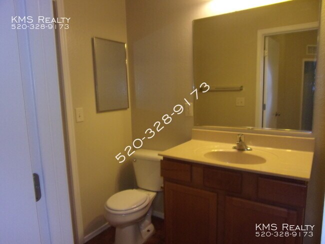 Building Photo - 6027 S Avenida Las Monjas