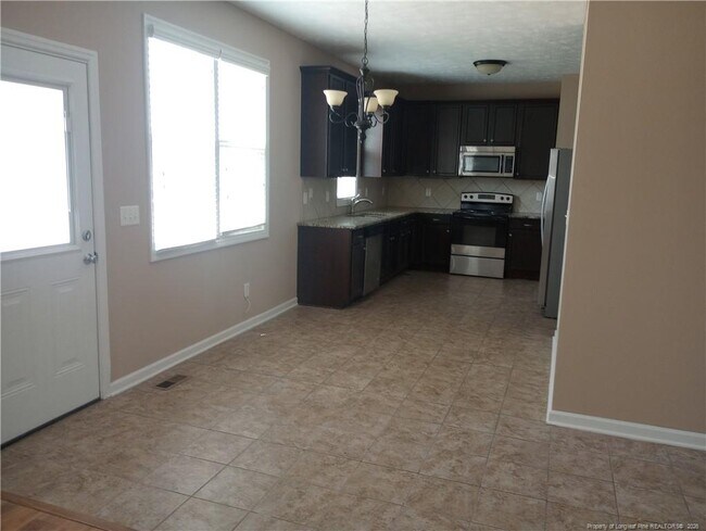 Building Photo - 6031 Geranium Dr