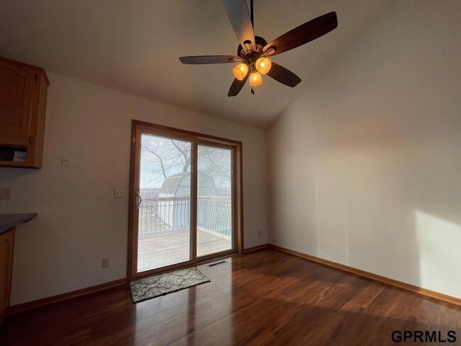 Building Photo - 406 Fort St