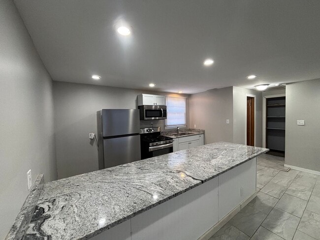 Building Photo - 26-26 1/2 South 6th Street