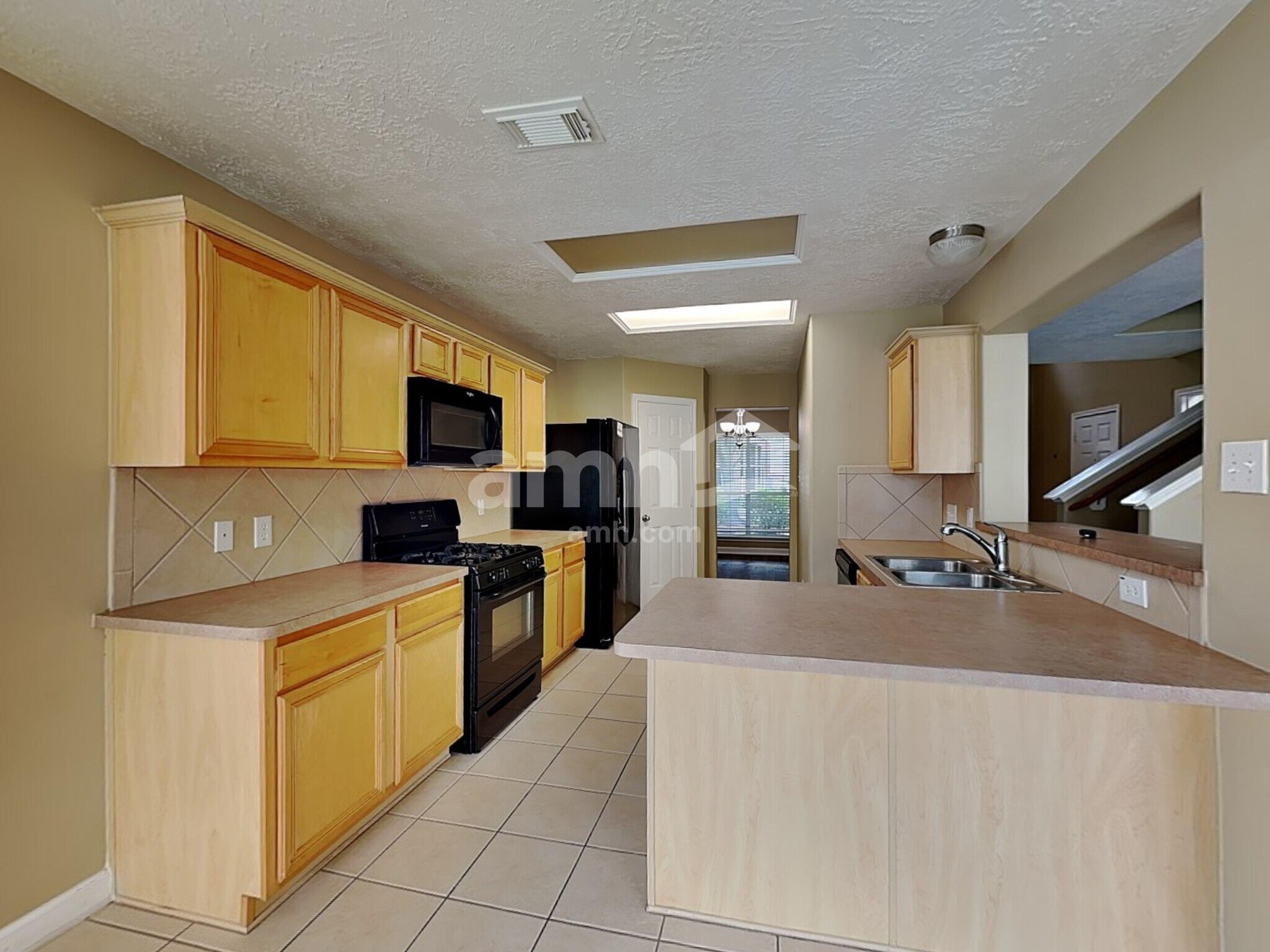 Building Photo - 26881 Armor Oaks Dr