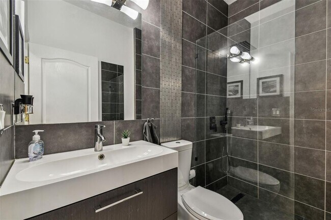Building Photo - 8208 Pinewood Run Ct