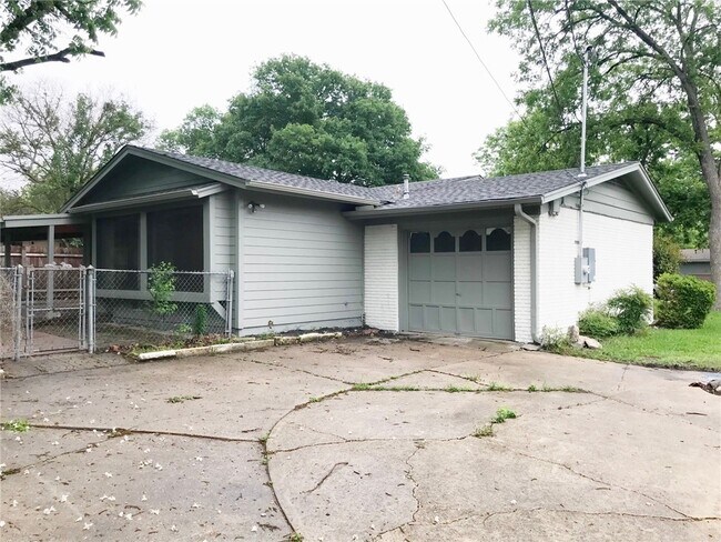 Building Photo - 1808 Princeton Ave