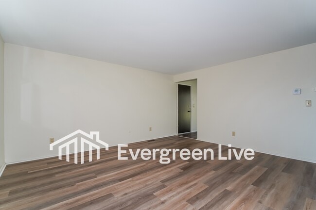 Building Photo - 6319 Taylorsville Rd