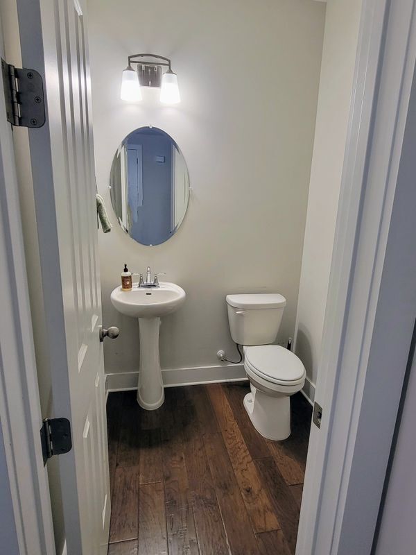 Building Photo - 1717 Buttonwood Lp