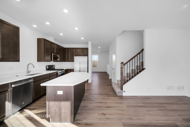 Building Photo - 512 Wolverine Dr