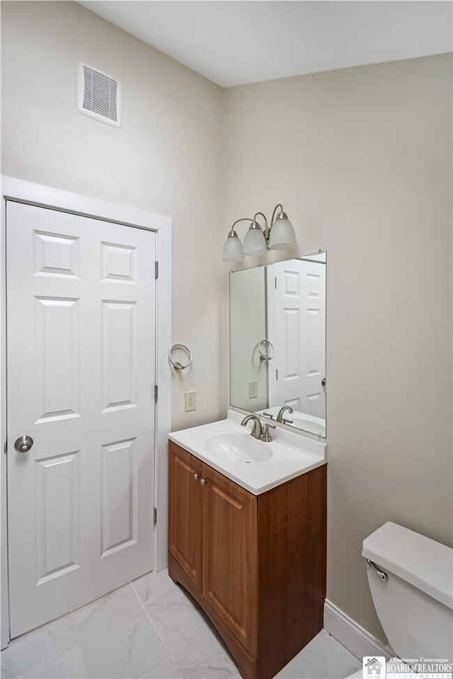 Building Photo - 101 Valley St