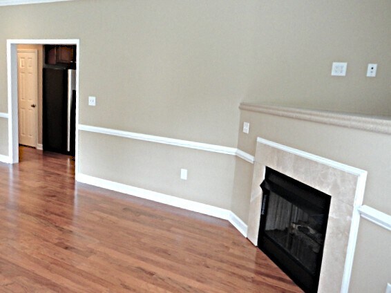Building Photo - 3150 Glenshire Dr