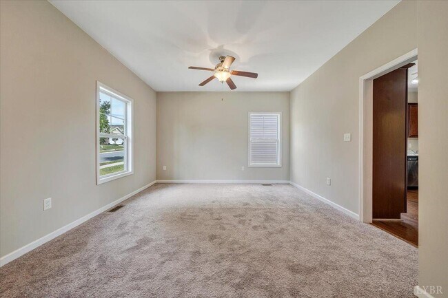 Building Photo - 109 Red Maple Ct