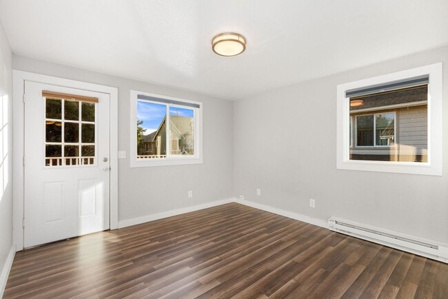 Building Photo - Wonderful 3BD Finn Hill Home in Kirkland with Garage!