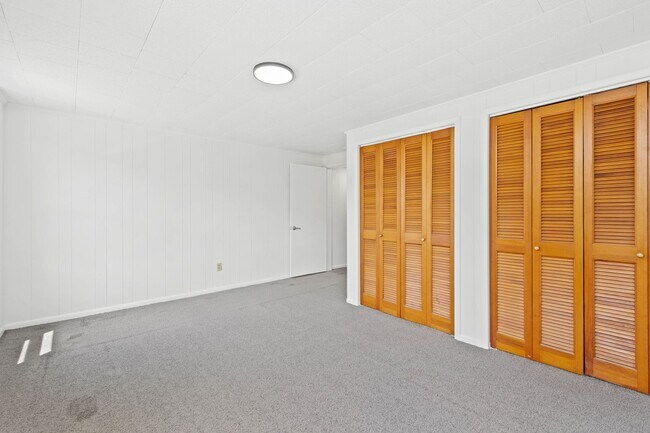 Building Photo - AVAILABLE APRIL 1ST, don't miss this BEAUTIFUL 3-Bedroom Home in Clairton!