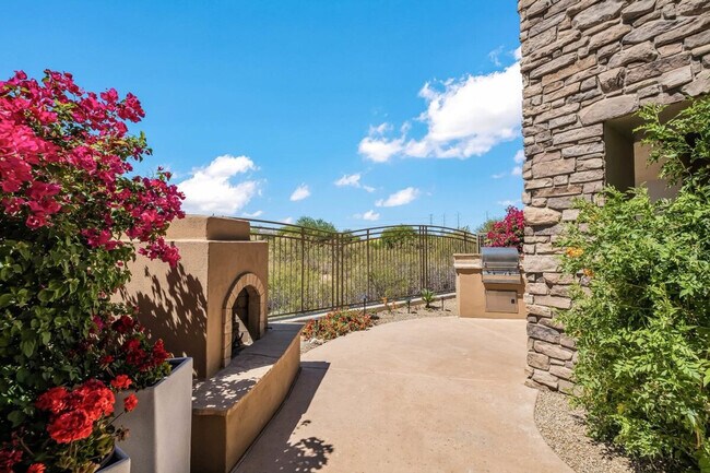 Building Photo - 19550 N Grayhawk Dr