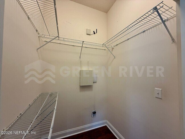 Building Photo - 2927 Waters View Cir