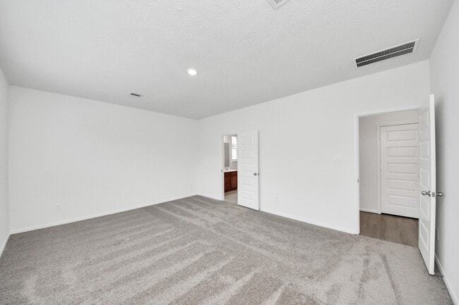 Building Photo - 18211 Hidden Dahlia Dr