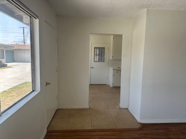 Building Photo - 4405 Elizabeth St