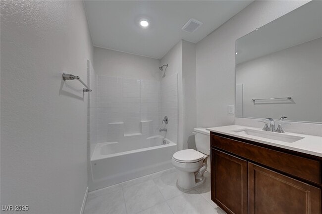 Building Photo - 2806 Alfena Pl