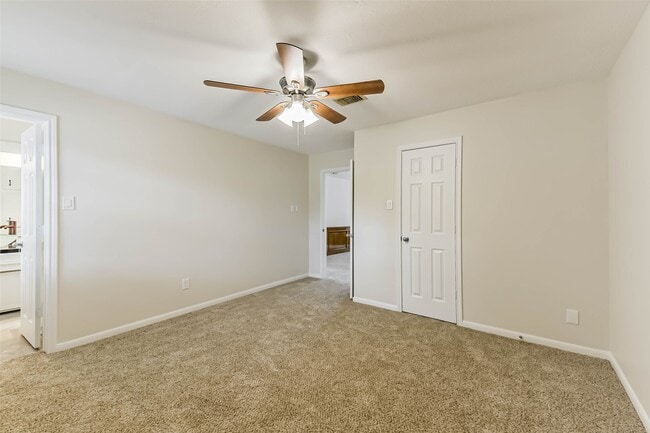 Building Photo - 12910 Ivyforest Dr