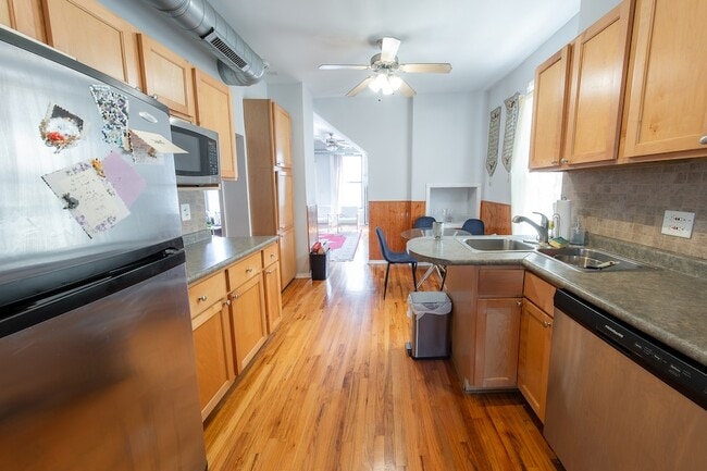 Building Photo - 1304 N Campbell Ave
