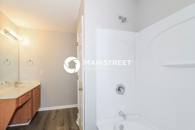 Building Photo - 5 Bedroom Pet-Friendly Home in Browns Summit, NC with Main Street Renewal